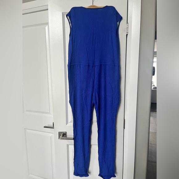 Blue jumpsuit with white embroidery size medium item 07-11 - Picture 7 of 13